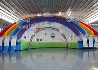 Bunte Regenbogen-Bogen-Form-aufblasbare Wasserrutsche mit 3 Weg 30mL PVC
