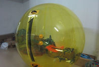 Gelber Ball-aufblasbarer Weg auf Wasser-Ball für Kinderunterhaltung