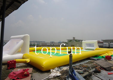 Feuerbeständiger aufblasbarer Fußballplatz genäht, 14m x 8m nähend
