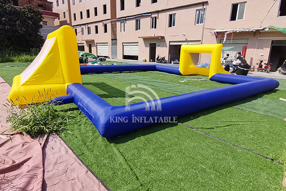 Aufblasbarer Fußballplatz-wechselwirkender aufblasbarer Fußballplatz im Freien für Kindererwachsene