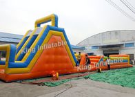 Langer Form-orange Tunnel-aufblasbares Sport-Spiel-Hindernis und Dia für Kinder