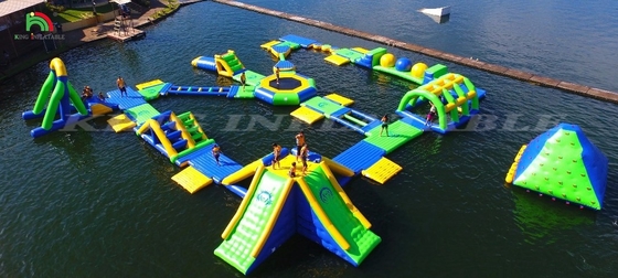 Aufblasbare schwimmende Wasserparkgeräte
