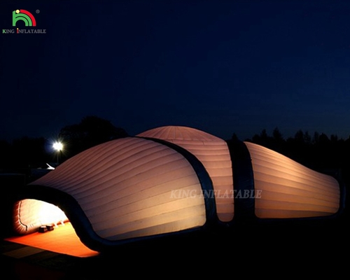 Aufblasbares Campingzelt mit LED-Lichtstreifen