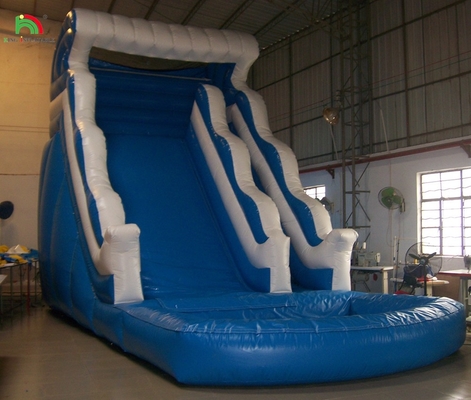 Amusementpark aufblasbare Rutsche für den Pool aufblasbare Aussteiger Wasserrutsche mit Blaser