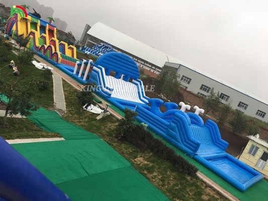 Outdoor Riese Aufblasbare Große Sprung-Thema Outdoor Park Spielplatz Aufblasbare Burg Combo Aufblasbare Hindernislauf