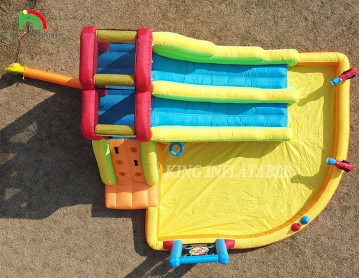 Aufblasbarer Aussteiger Combo-Sprunghaus Doppelspurige Aufblasbare Wasserrutsche mit Wasserpool Trampolin Schießen Net Basket Klettern