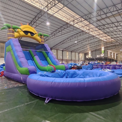Gewerbliche Wasserrutsche Voll-PVC-Doppelspur aufblasbare Wasserrutsche mit luftdichtem Splash-Wasserpool