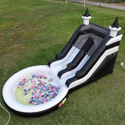 Wasserrutsche aufblasbar Weiß-Schwarz-Wasserrutsche Kinderrutsche mit größerem Wasser-Splash-Pool