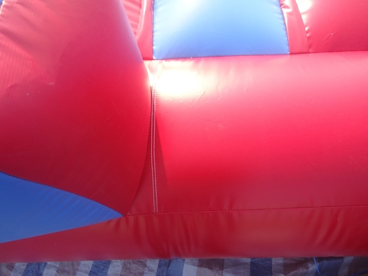 Hochwertiges PVC aufblasbares Kämpferfeld Kindergladiatorenkampfplatz mit Stöcken inklusive Trampolinpark