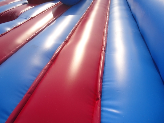 Hochwertiges PVC aufblasbares Kämpferfeld Kindergladiatorenkampfplatz mit Stöcken inklusive Trampolinpark
