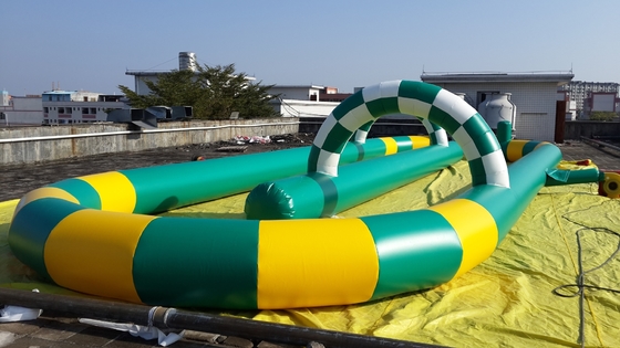 Aufblasbare Outdoor-Kartbahn, attraktive aufblasbare Rennstrecke für Stoßfängerautos