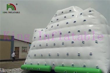 0.9mm PVC-Planen-weißer/Grün-aufblasbares Wasser-Spielzeug-riesiger Eisberg für Wasser-Park