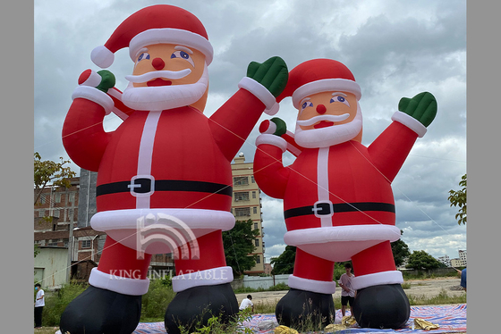 Riesiger aufblasbarer Weihnachtsweihnachtsmann 6m 8m 10m Kommerzielle Außenwerbung